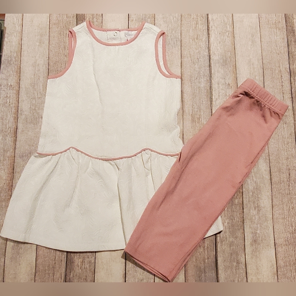 CAMILLA White Floral Tunic and Capri Leggings Girls Size 5T